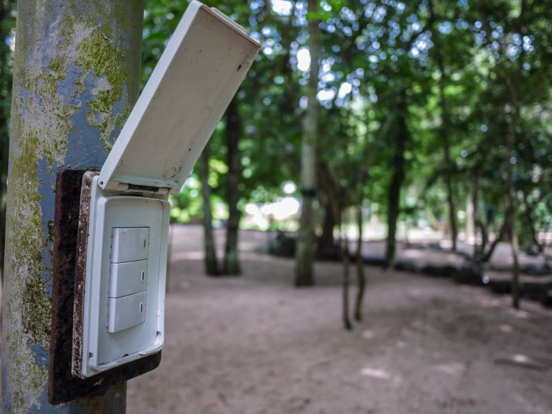 Outdoor Lighting Maintenance